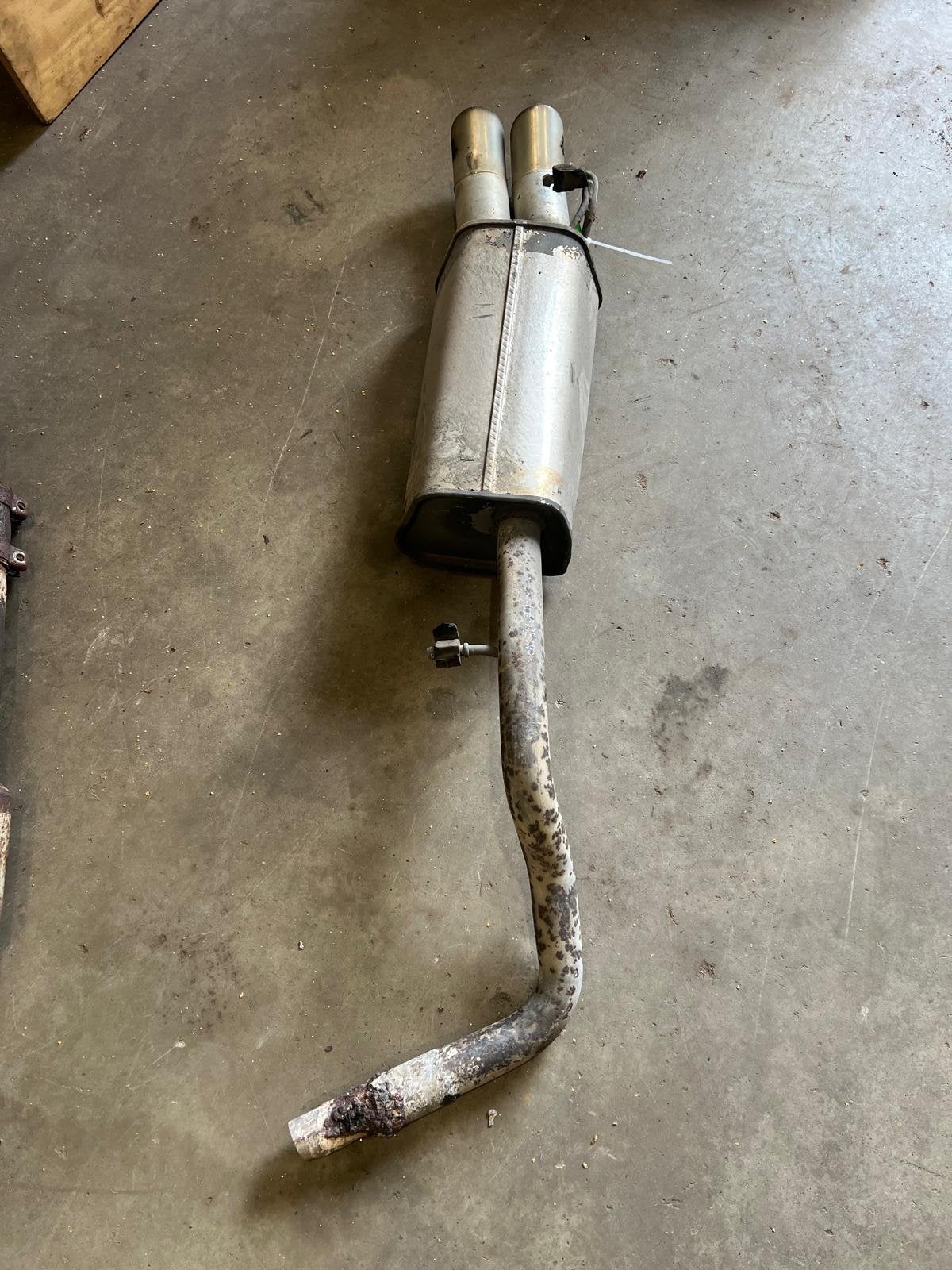 Silencieux d' chappement arri re pour Seat Leon 1M (1999-200, Autovia A-2, Km 585 585
08760  Martorell, ES, SEAT S.A., Utilisé