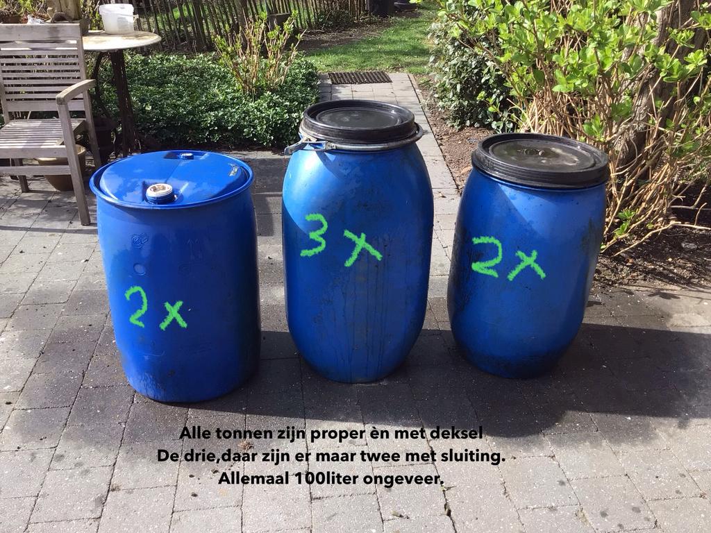 Watertonnen, Tuin en Terras, 75 tot 150 liter, Ophalen, Gebruikt, Kunststof