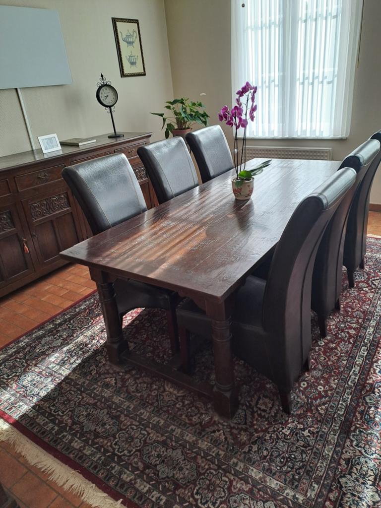 Inboedel, Ophalen, Zo goed als nieuw, Klassiek stijlvol, 4 tot 6 stoelen