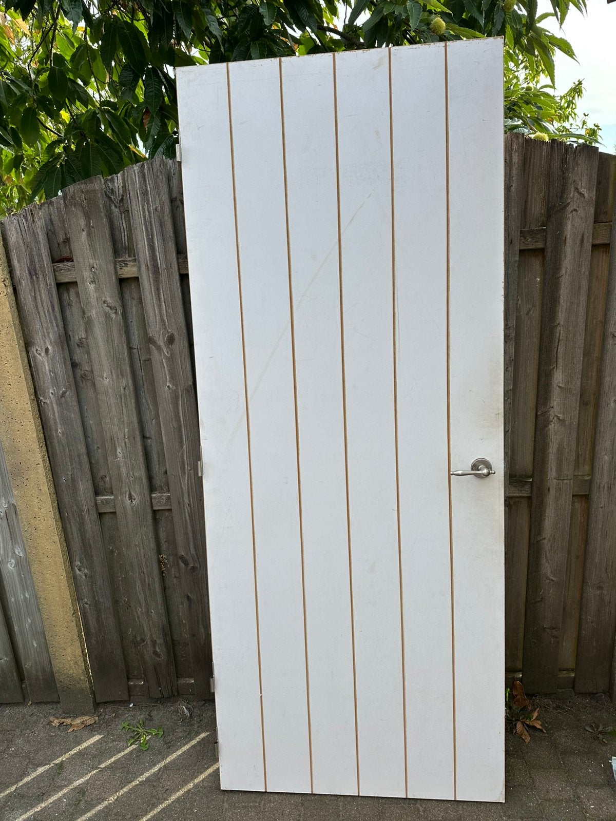 Een schilderdeur met klink, Doe-het-zelf en Bouw, Ophalen, Zo goed als nieuw