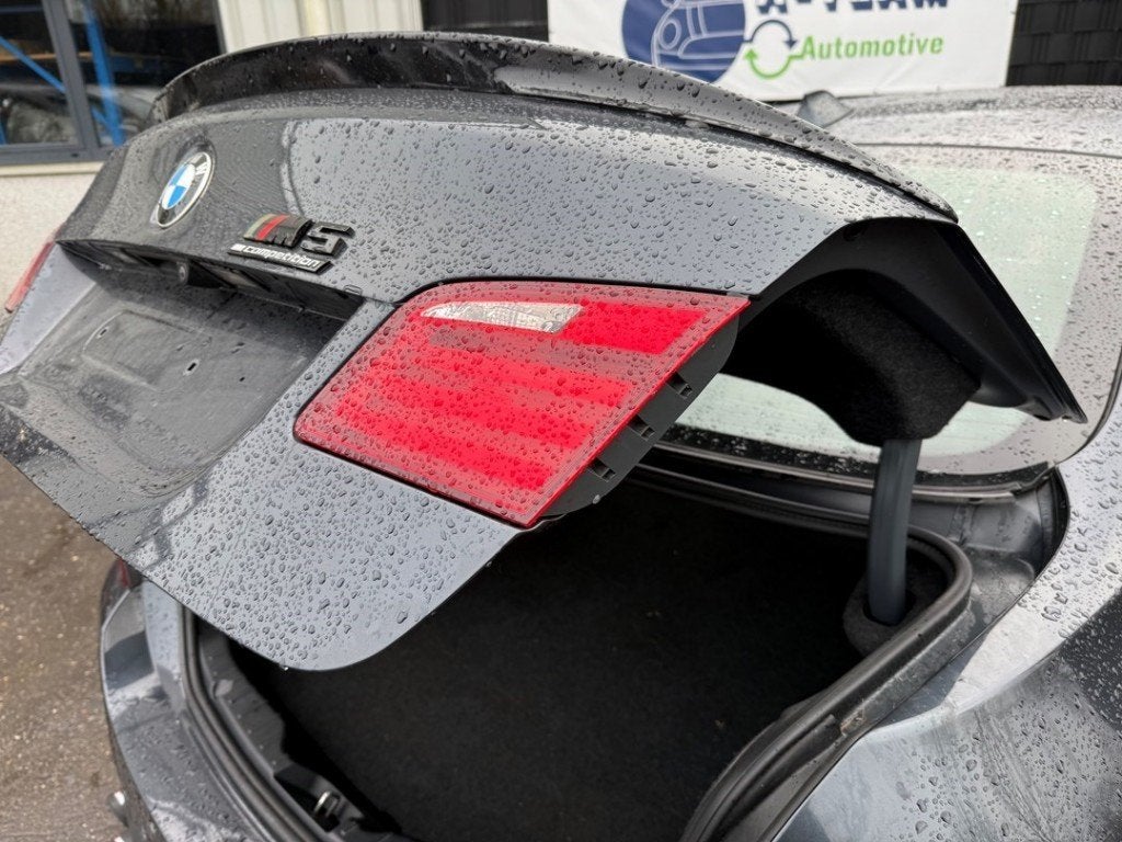 FEU ARRIÈRE DROIT BMW 5 serie (F10) (|63217306164|), Utilisé, BMW, Petuelring 130
80809  München, DE, Bayerische Motoren Werke AG