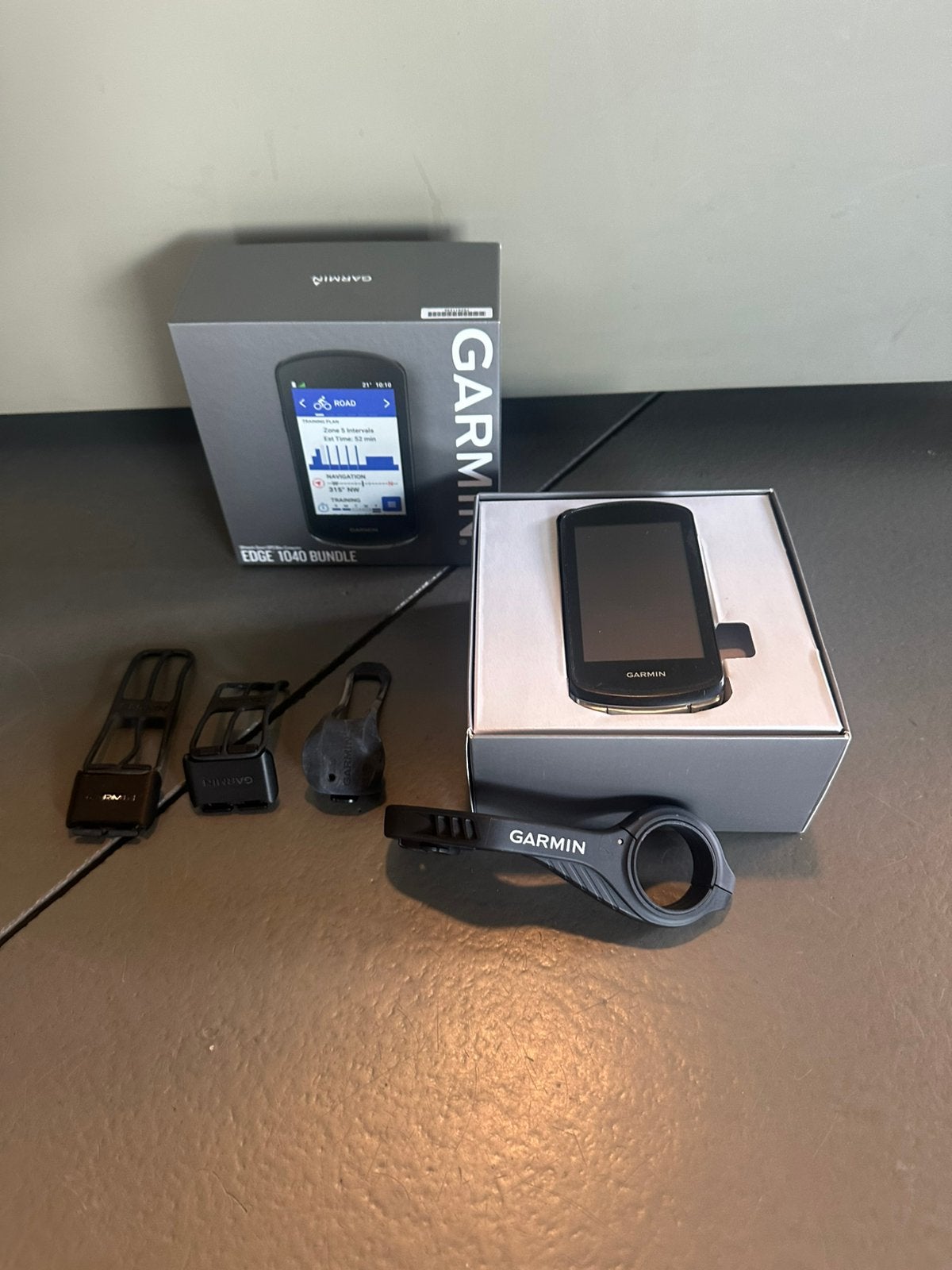 Garmin Edge 1040 bundle, Vélos & Vélomoteurs, Enlèvement, Capteur de cadence, Comme neuf
