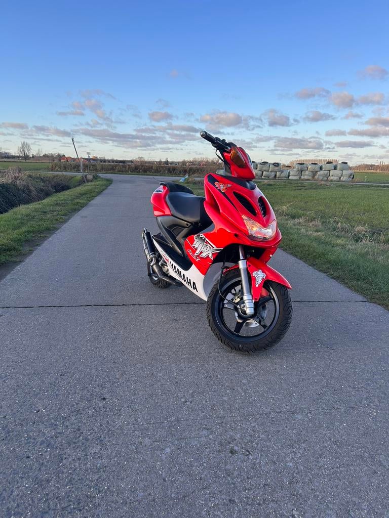 Yamaha aerox max biaggi b klasse Waardepeiling!, Fietsen en Brommers, Ophalen of Verzenden, Zo goed als nieuw, Aerox