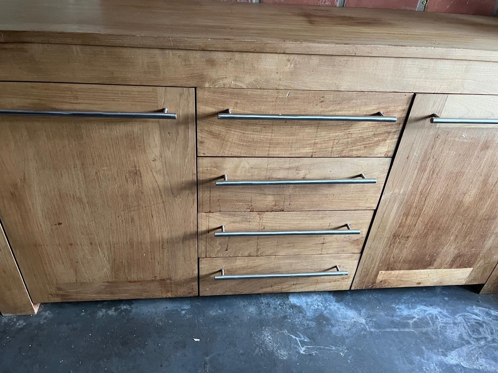 Kast en tvmeubel in teak, Ophalen
