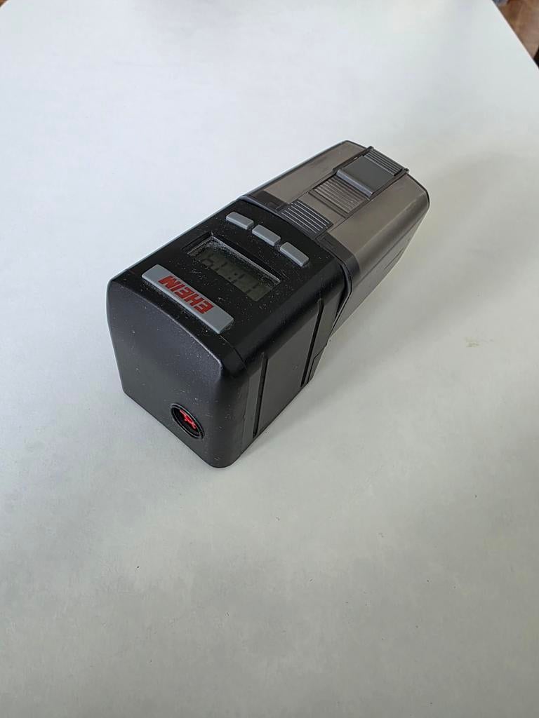 Distributeur de nourriture automatique pour aquarium Eheim A, Ophalen