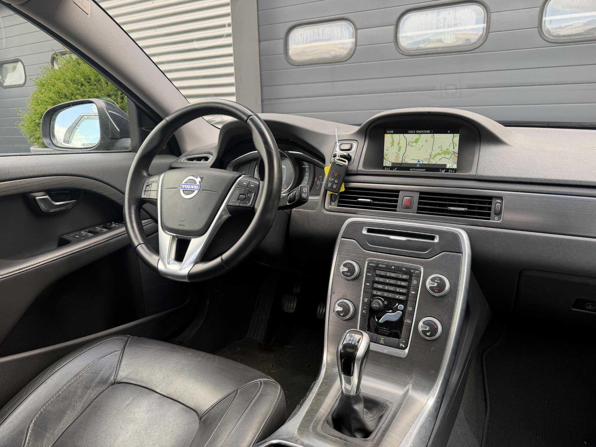Volvo V70 2.0 D3 Polar+, Cuir, Argent ou Gris, Achat, 1800 kg
