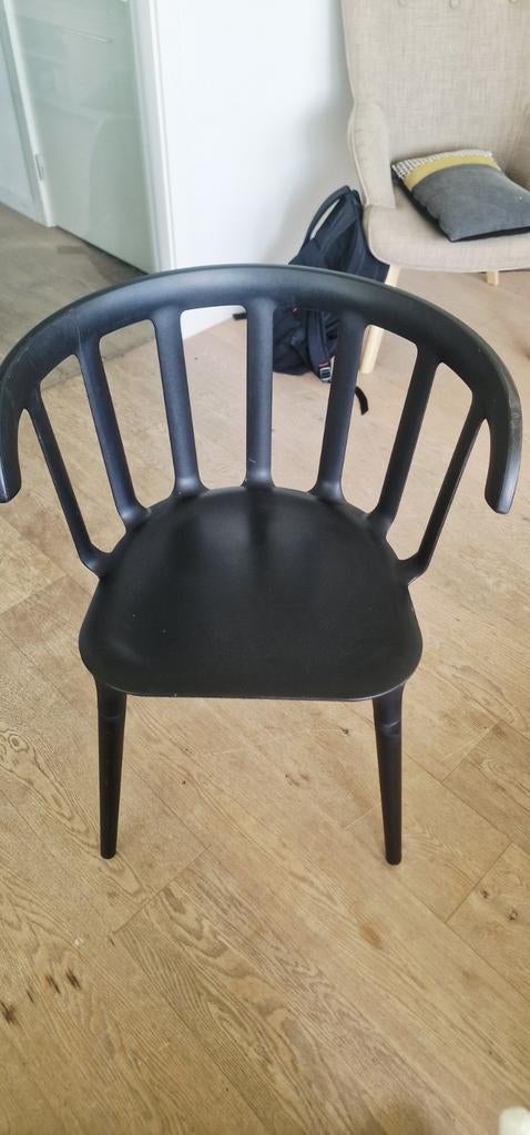 Chaise ikéa  noir avec accoudoir, Enlèvement, Noir