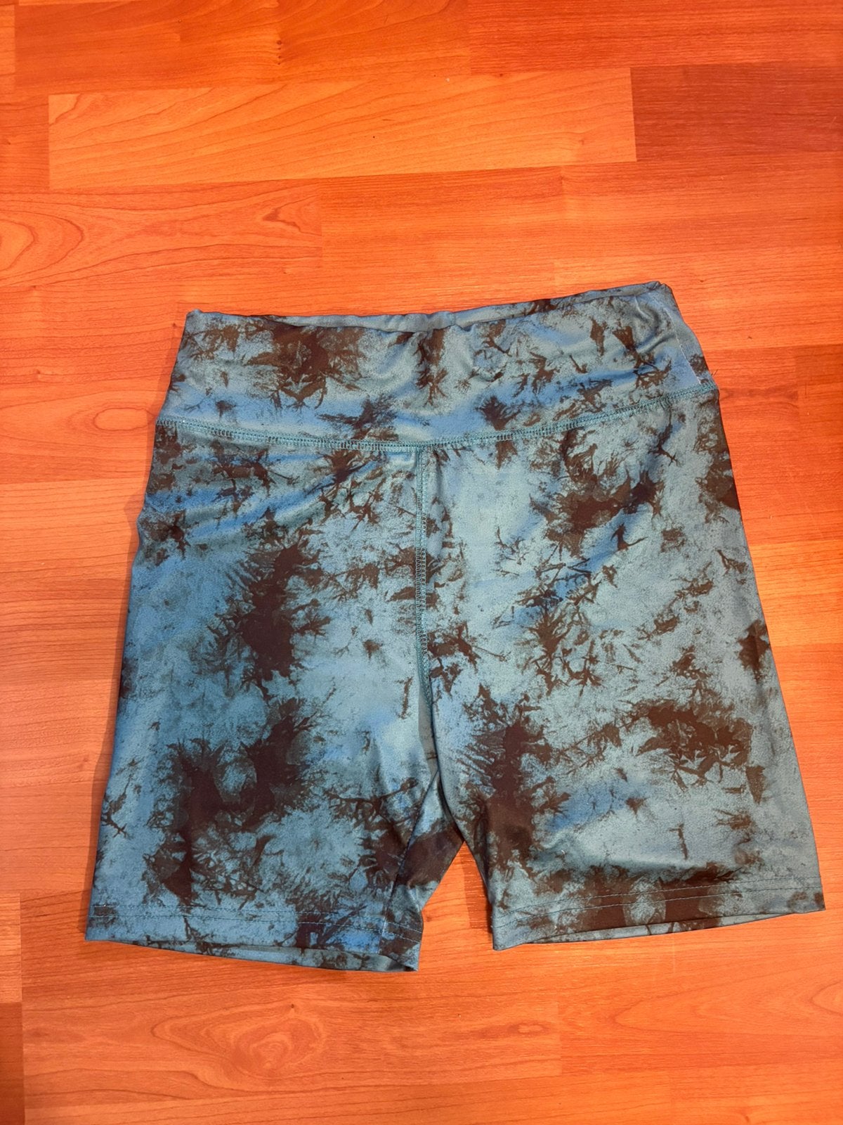 Kort sport broekje dames, Vêtements | Hommes, Enlèvement ou Envoi, Taille 46 (S) ou plus petite
