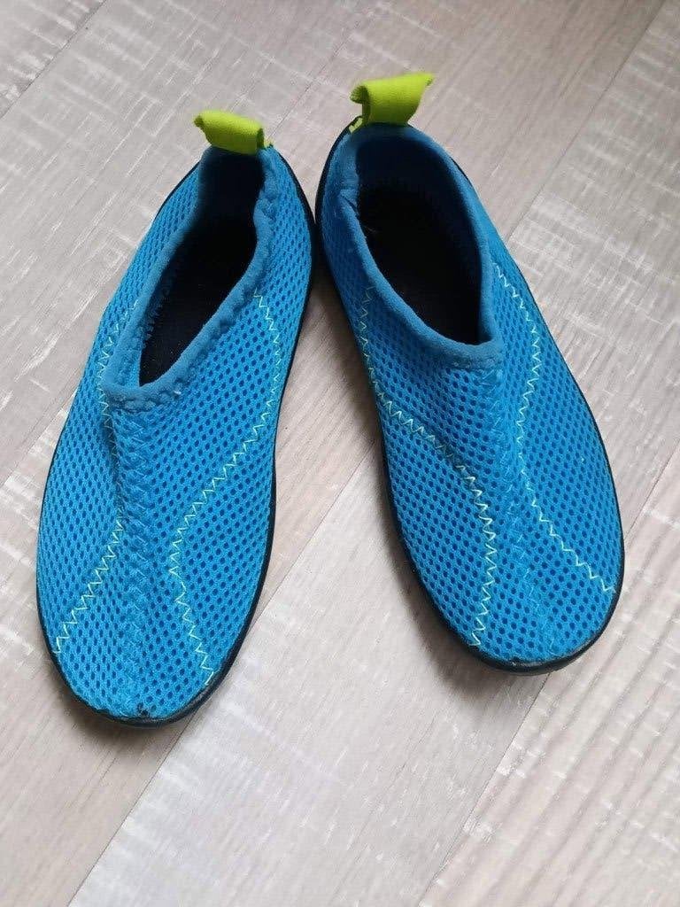 waterschoenen / zwemsloffen decathlon maat 28 - 29, Kinderen en Baby's, Kinderkleding | Schoenen en Sokken, Jongen of Meisje, Overige typen