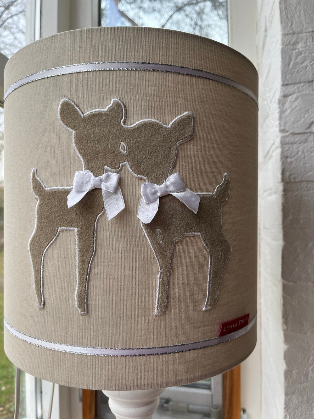 Staan/vloerlamp “Little Tulp” -2 paar hertjes in beige satin, Ophalen, Zo goed als nieuw