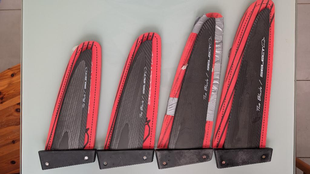 Select The Blade 29 27, Sports nautiques & Bateaux, Planche à voile, Enlèvement ou Envoi, Comme neuf, Select, Aileron