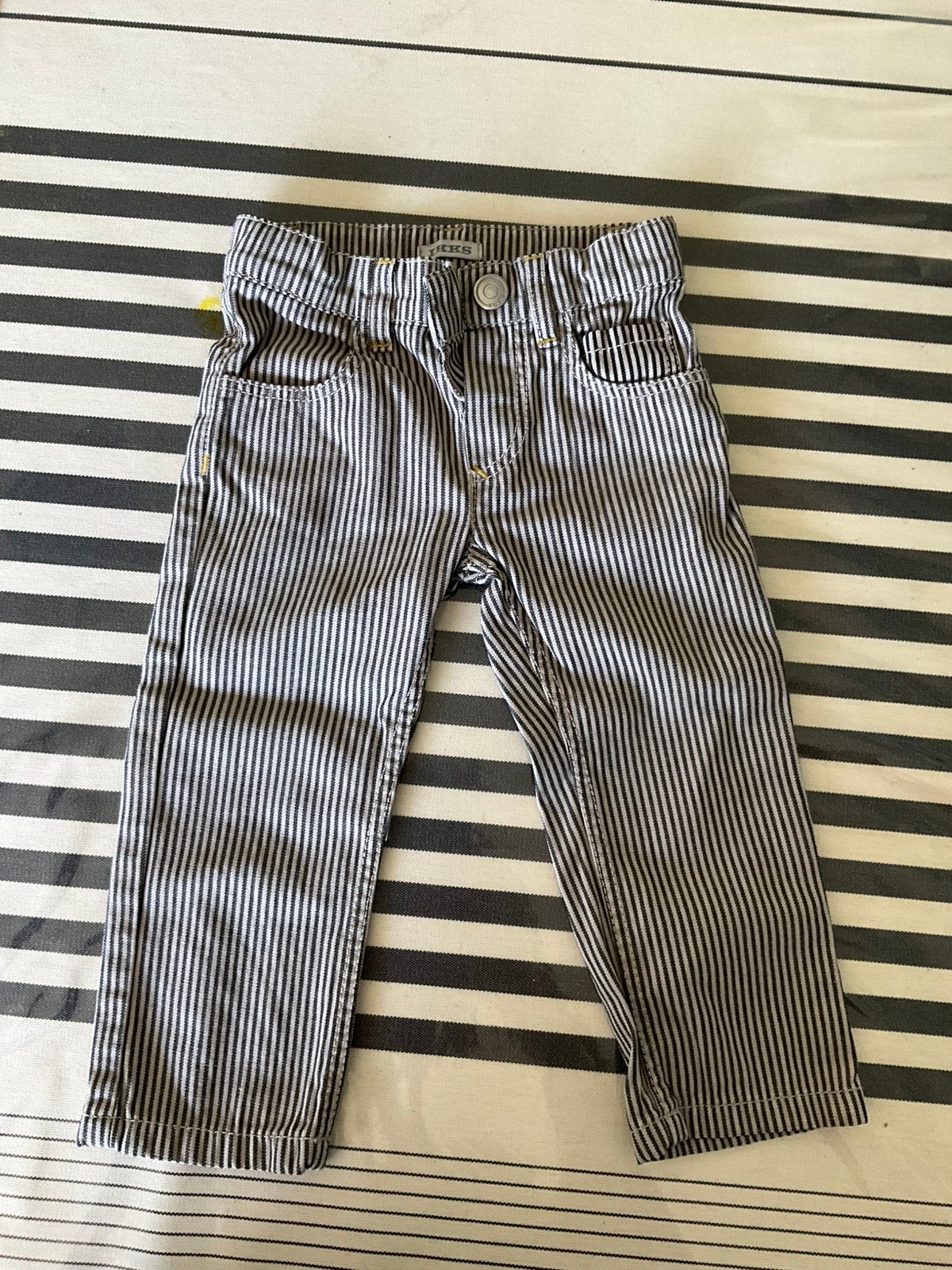 Broek IKKS maat 74, Kinderen en Baby's, Babykleding | Maat 74, Ophalen of Verzenden, Gebruikt, Jongetje of Meisje, Broekje