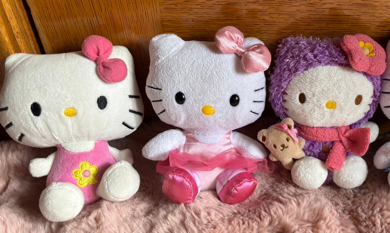 3 Hello Kitty knuffeltjes,bolletjes binnenin., Kinderen en Baby's, Speelgoed | Knuffels en Pluche, Korrelvulling, Ophalen of Verzenden
