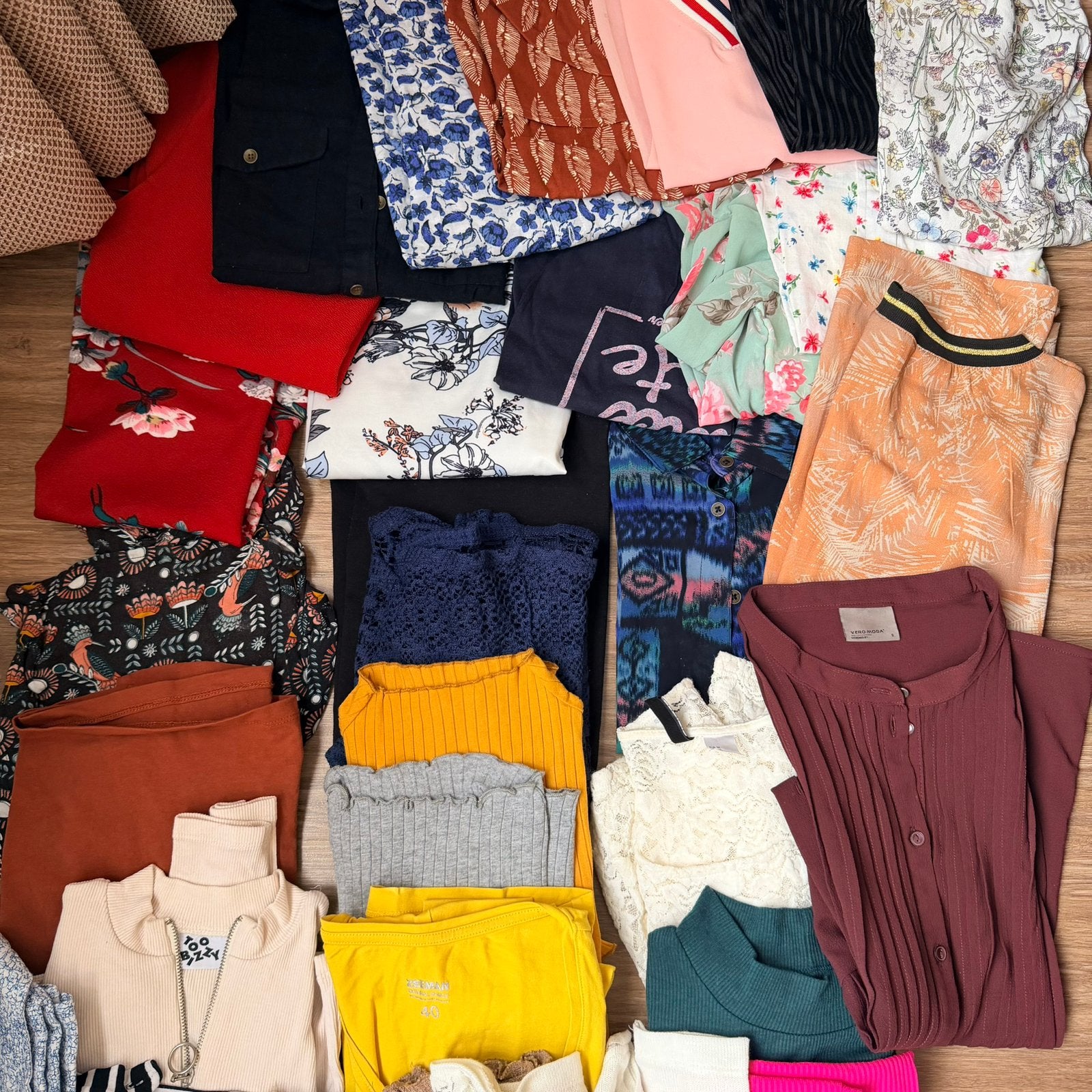 Dames blouses,hemden,t shirts+jogging broeken M, Ophalen, Zo goed als nieuw