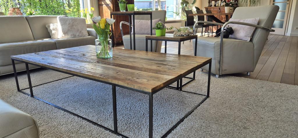 Houten salon tafel, Tuin en Terras, Ophalen, Zo goed als nieuw