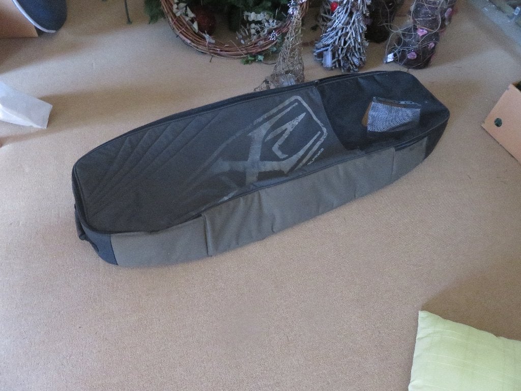 Boardbag voor kitesurfboard en kites, Watersport en Boten, Ophalen, Gebruikt, Bar