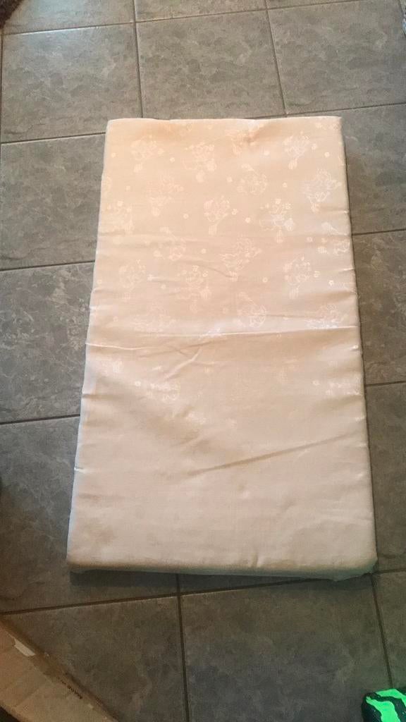 Matras babybedje 92x53x5, Ophalen of Verzenden, Zo goed als nieuw, Matras