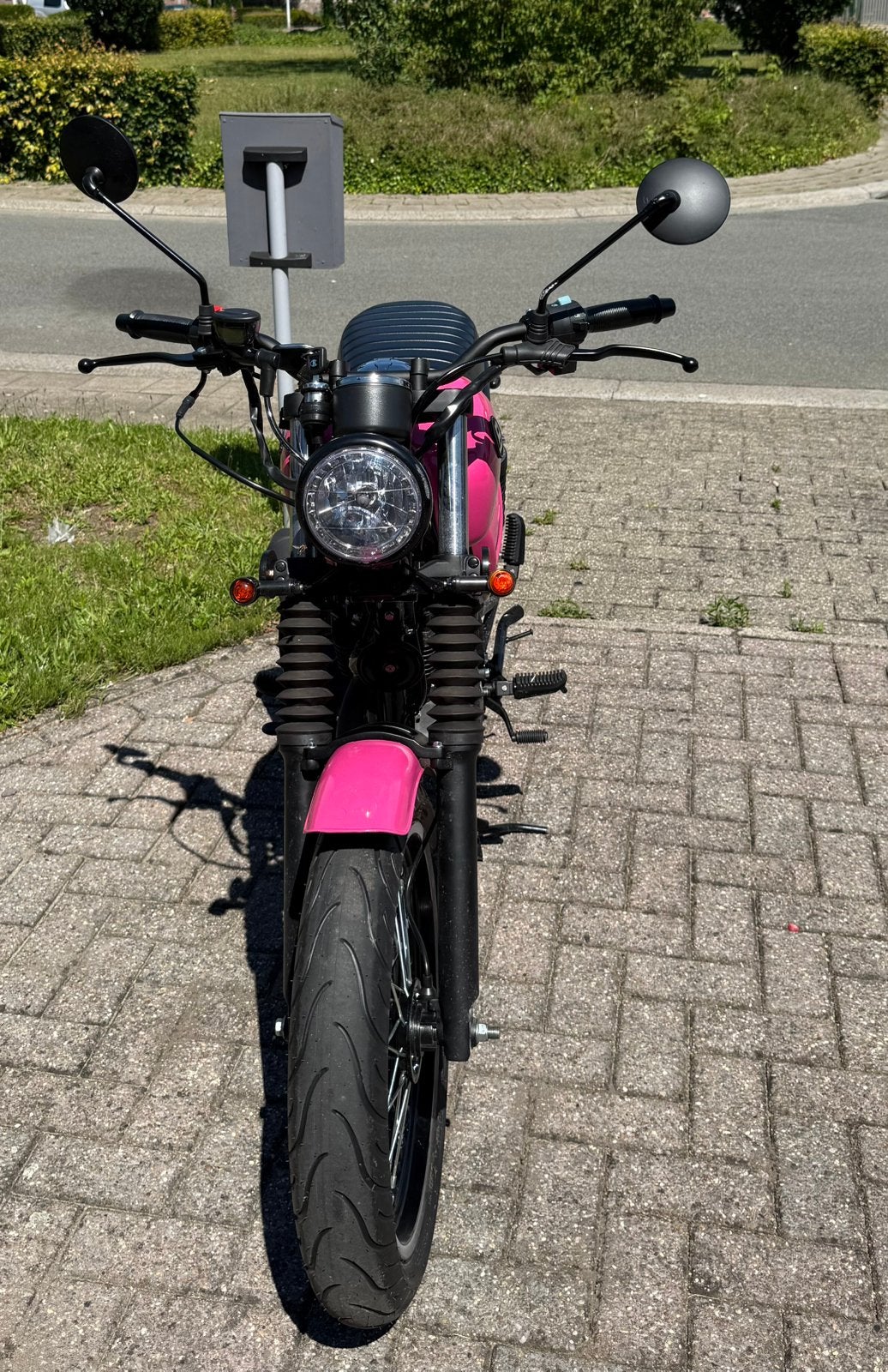 Bluroc Legend 125, Particulier, 125 cc, 11 kW of minder, Handgeschakeld