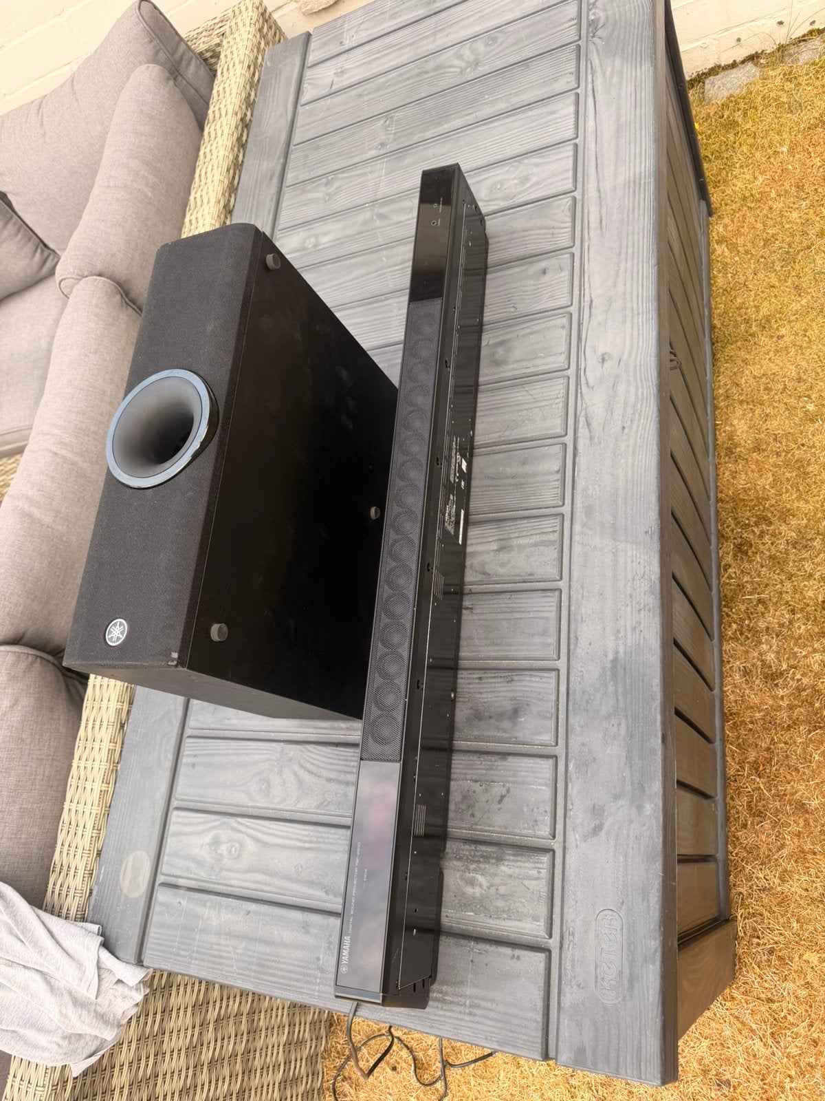Yamaha YSP-2500 Soundbar + Subwoofer, Audio, Tv en Foto, Diaprojectoren, Ophalen, Zo goed als nieuw