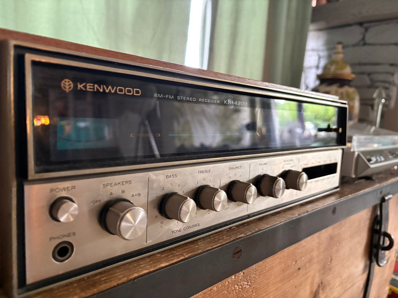 KENWOOD KR4200 A REPARER OU POUR PIECES S’ALLUME., Autres marques, Tuner ou Radio, Enlèvement, Utilisé