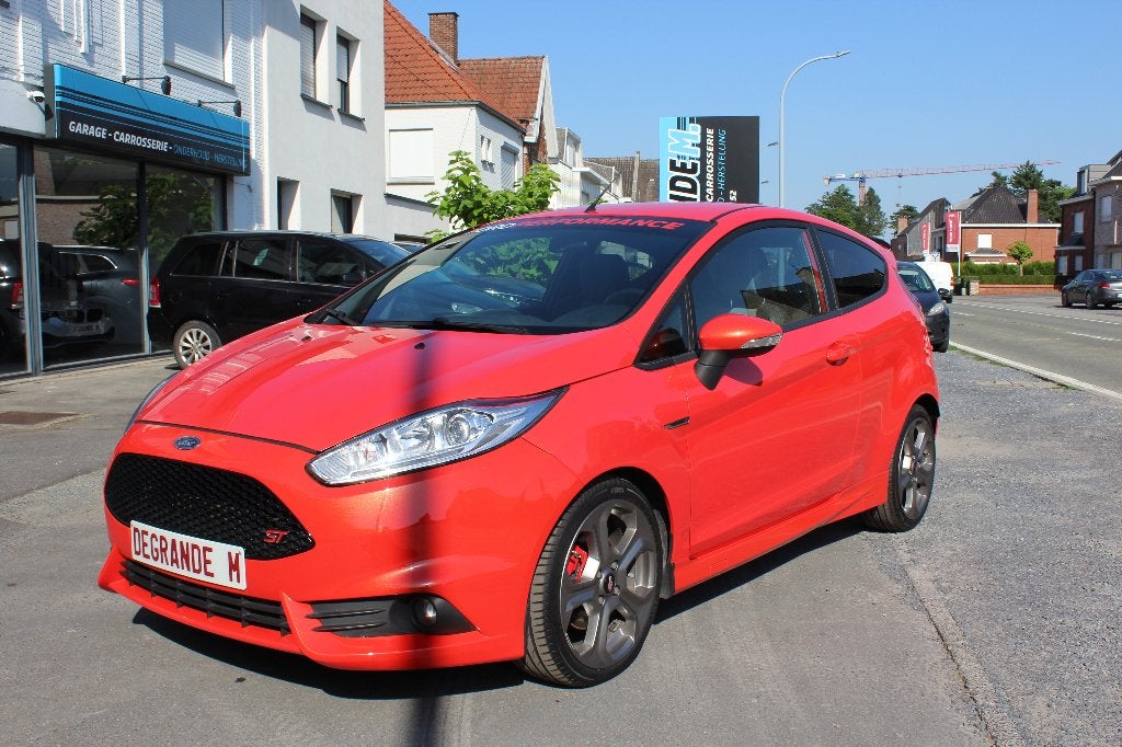 fiesta ST 2 1.6 ecoboost 182pk in nieuwstaat, Voorwielaandrijving, Zwart, Leder en Stof, Bedrijf