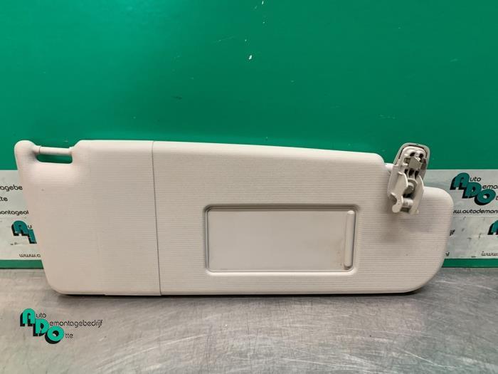 Zonneklep van een Volkswagen Polo (Polo 09-), Gebruikt, -, Volkswagen, -