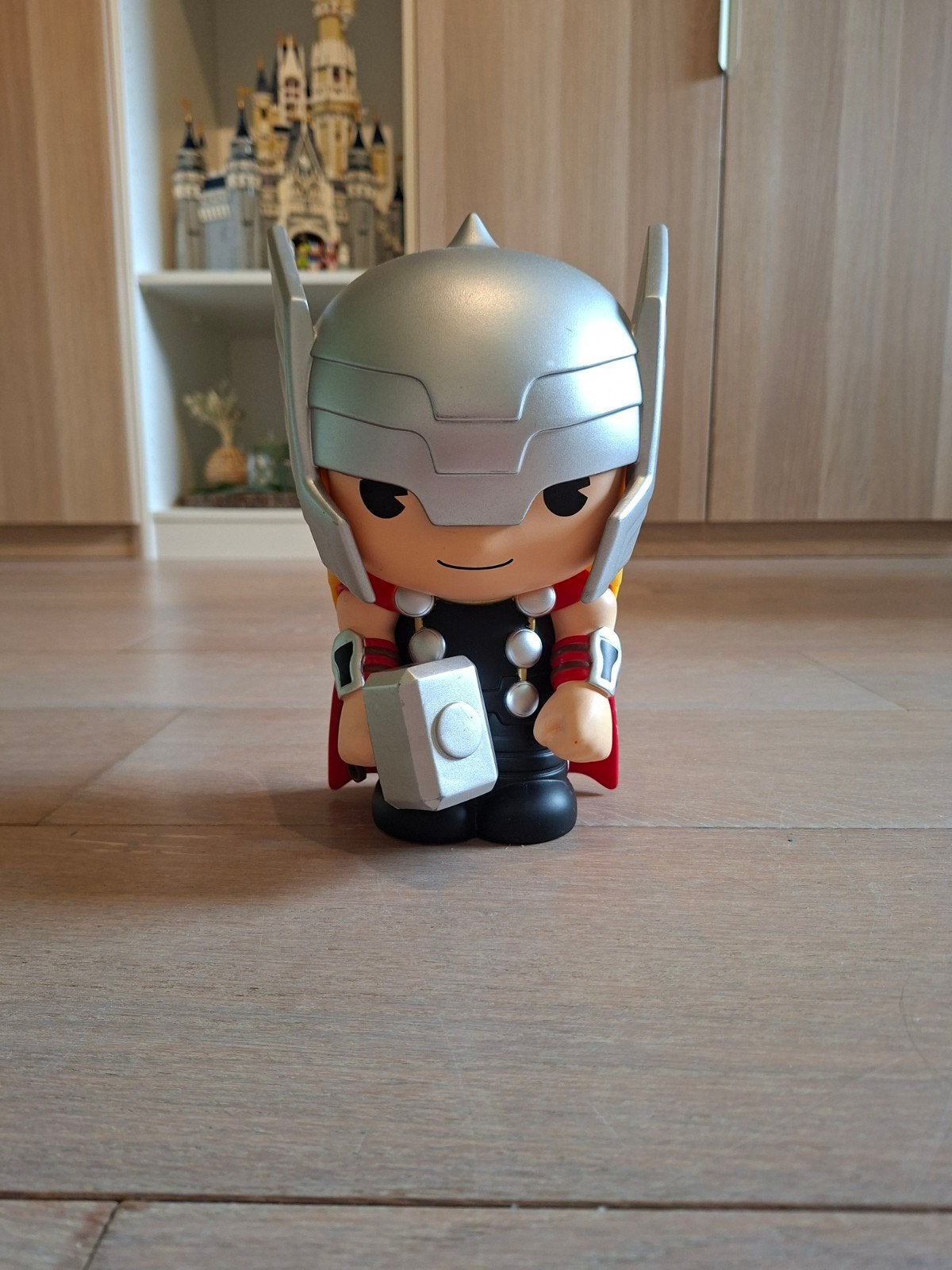 Canapé figuratif Marvel Avangers Thor, Enlèvement, Comme neuf, Synthétique, Figurine de Bande dessinée ou de Dessin animé