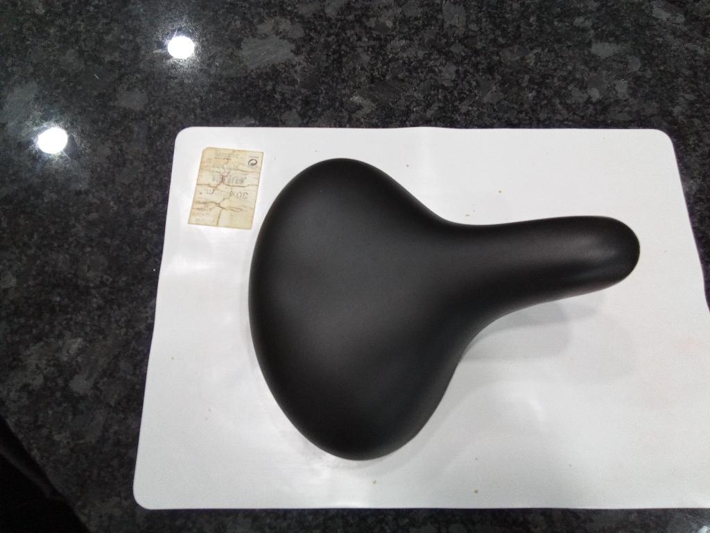 NOUVELLE SELLE de VELO, Vélos & Vélomoteurs, Enlèvement, Neuf, Selle