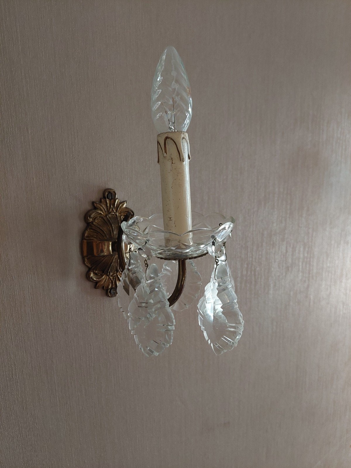 2 Wandlampen met kristallen hangers, Ophalen