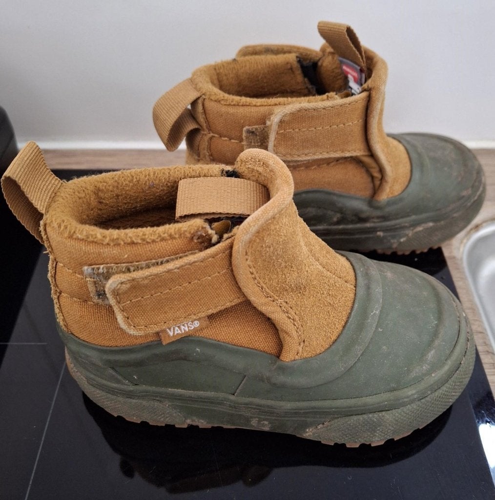 Vans babyschoen maat 20, Enfants & Bébés, Vêtements de bébé | Chaussures & Chaussettes, Enlèvement