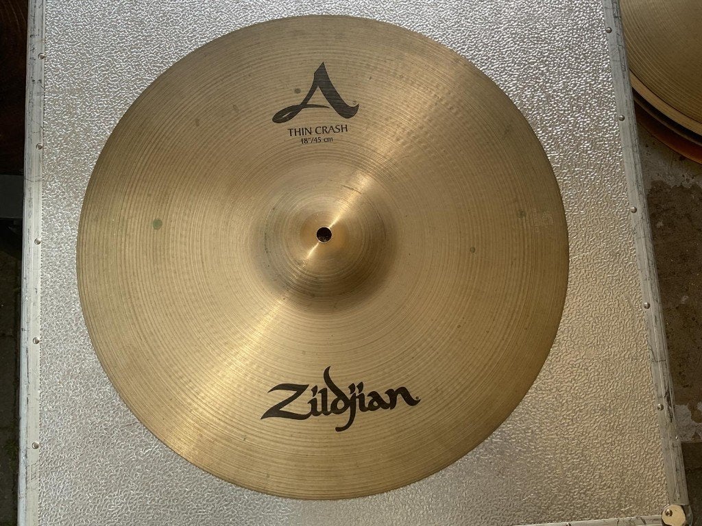 ZILDJIAN 18' thin crash  - A sweies, Musique & Instruments, Batteries & Percussions, Enlèvement ou Envoi, Comme neuf, Autres marques
