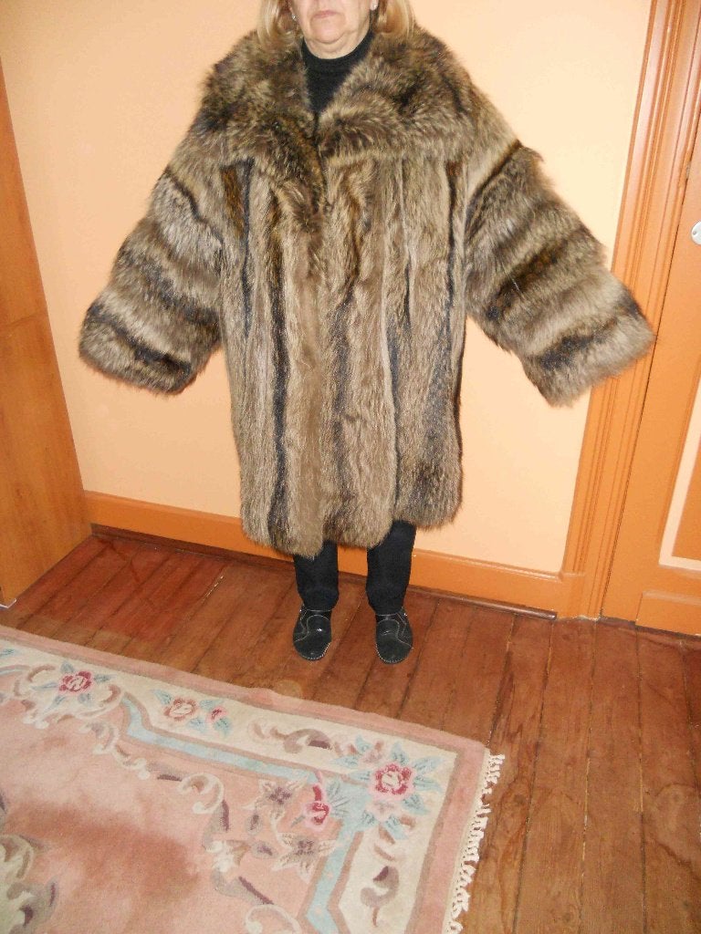 Manteau en loup, Enlèvement ou Envoi, Porté