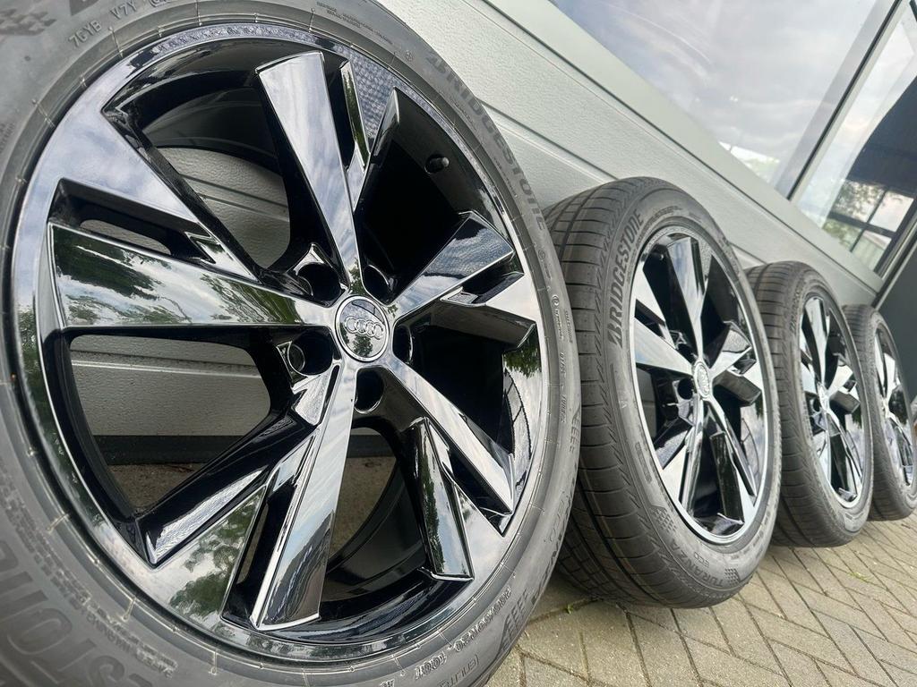 Orig 20 inch Audi Q4 sportback E-tron Q5 50 35 40 45 velgen, Auto-onderdelen, Banden en Velgen, Banden en Velgen, Zomerbanden