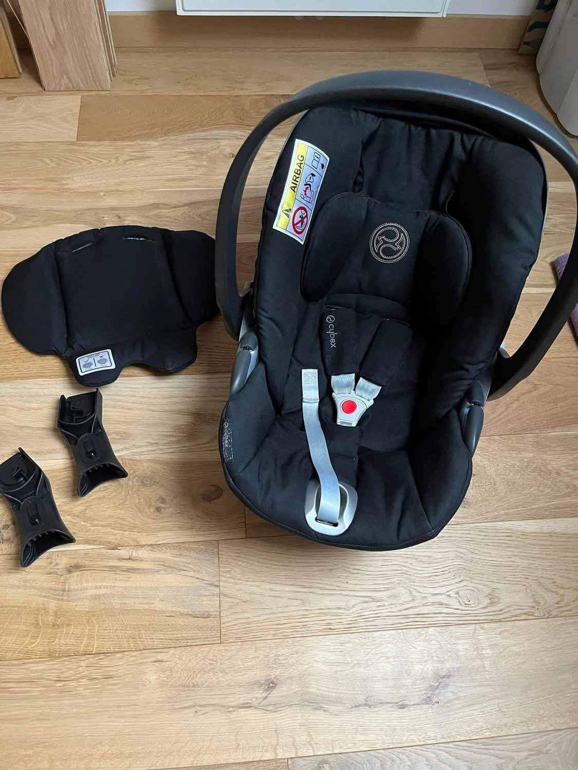 Poussette complète Cybex noire et grise, Enfants & Bébés, Poussettes & Combinaisons, Enlèvement, Comme neuf