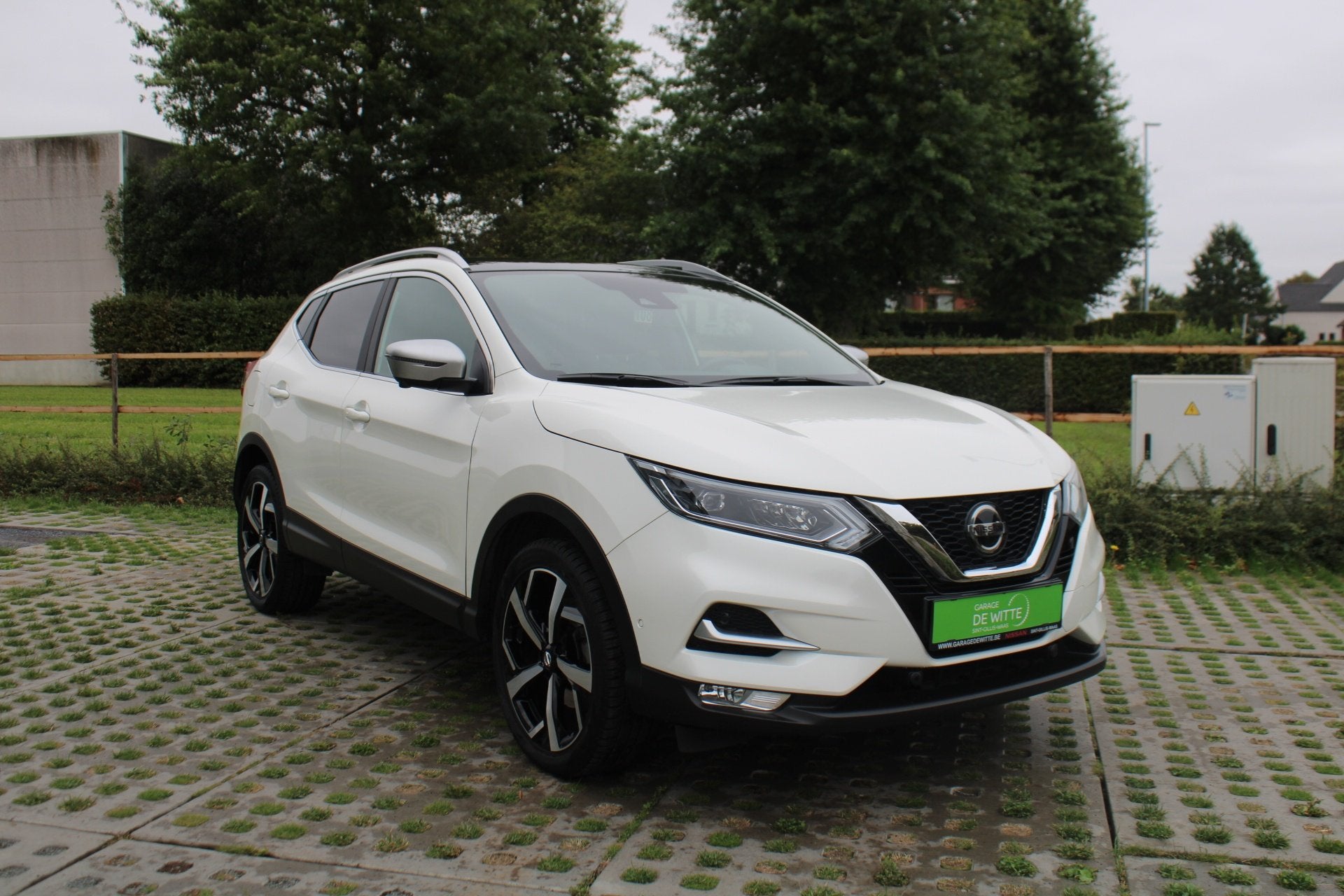 Nissan QASHQAI Tekna Plus DIG-T 140pk MT (bj 2019), Auto's, Parkeersensor, Stof, Gebruikt, Euro 6