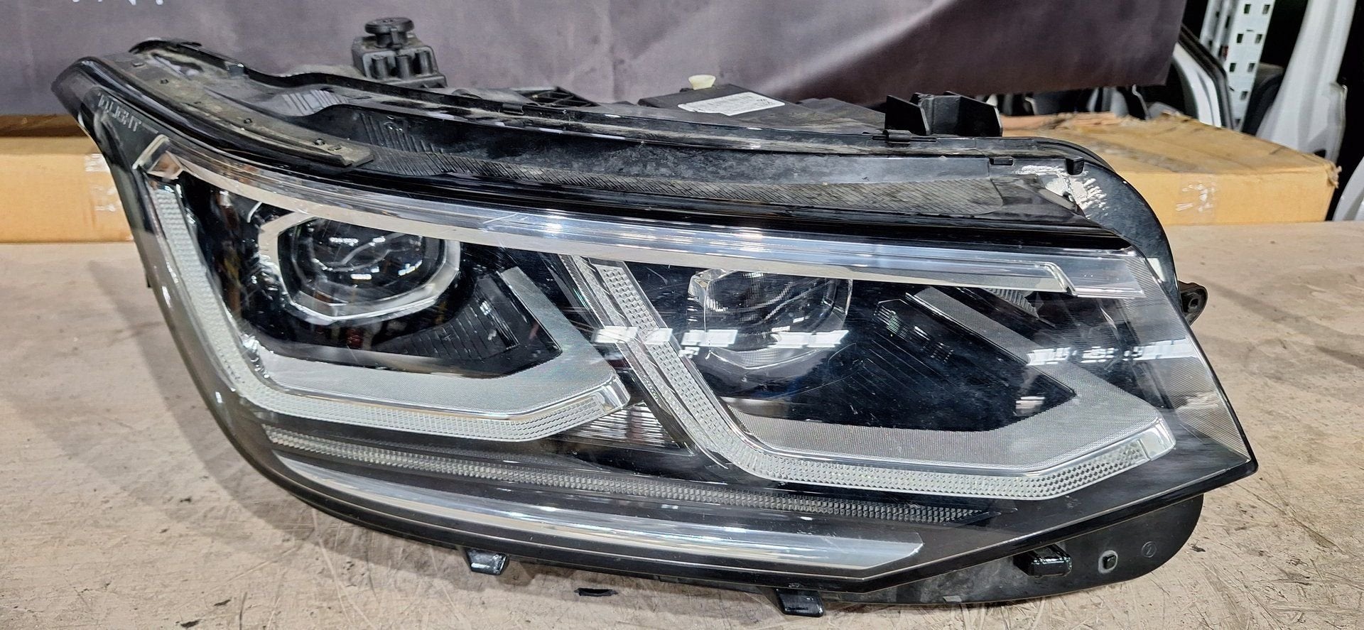 Volkswagen Tiguan Koplamp, Auto-onderdelen, Gebruikt, -, Volkswagen, -