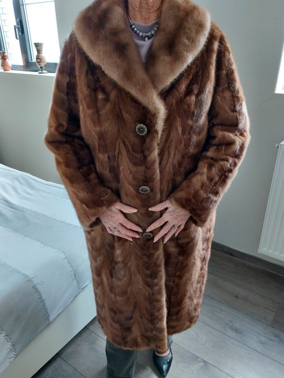 Manteau en fourrure marron !, Enlèvement ou Envoi, Taille 42/44 (L), Brun