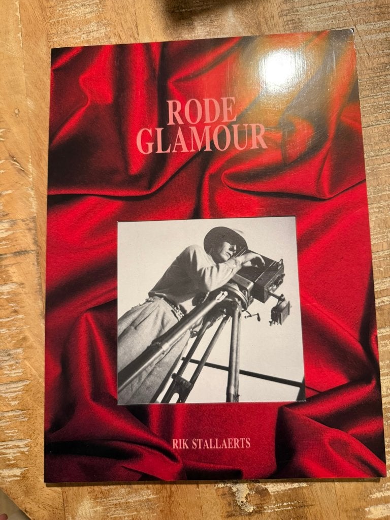 Rode Glamour - Rik Stallaerts, Boeken, Film, Tv en Media, Overige typen, Zo goed als nieuw, Rik Stallaerts, Ophalen of Verzenden