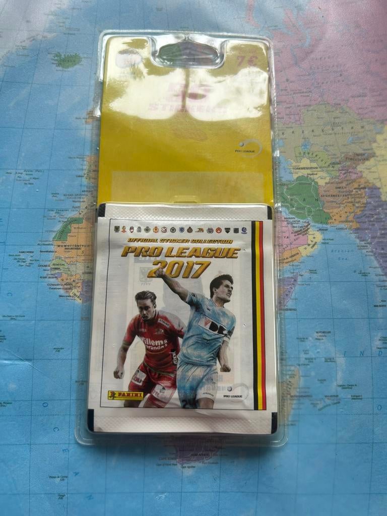 Panini Belgie ‘ Pro league 2017’ blister, Ophalen of Verzenden, Zo goed als nieuw, Meerdere stickers