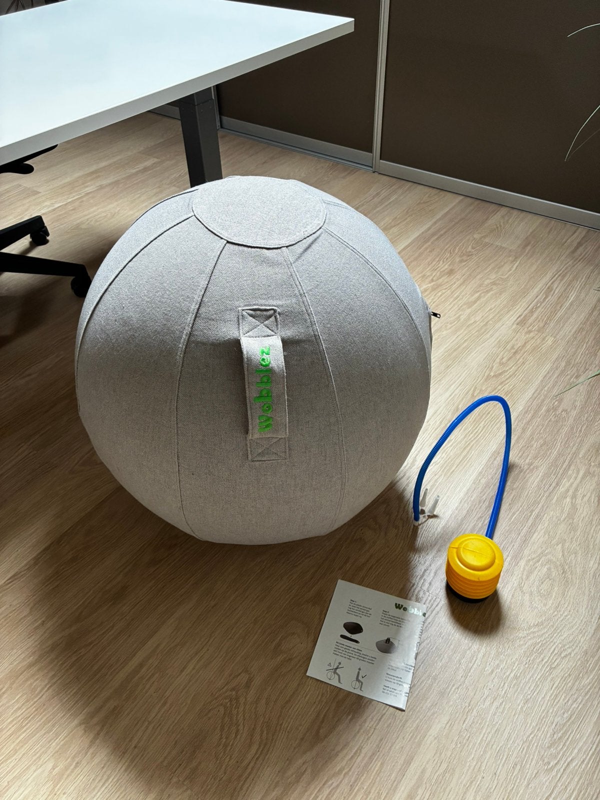 Ballon ergonomique Wobblez, Enlèvement, Comme neuf