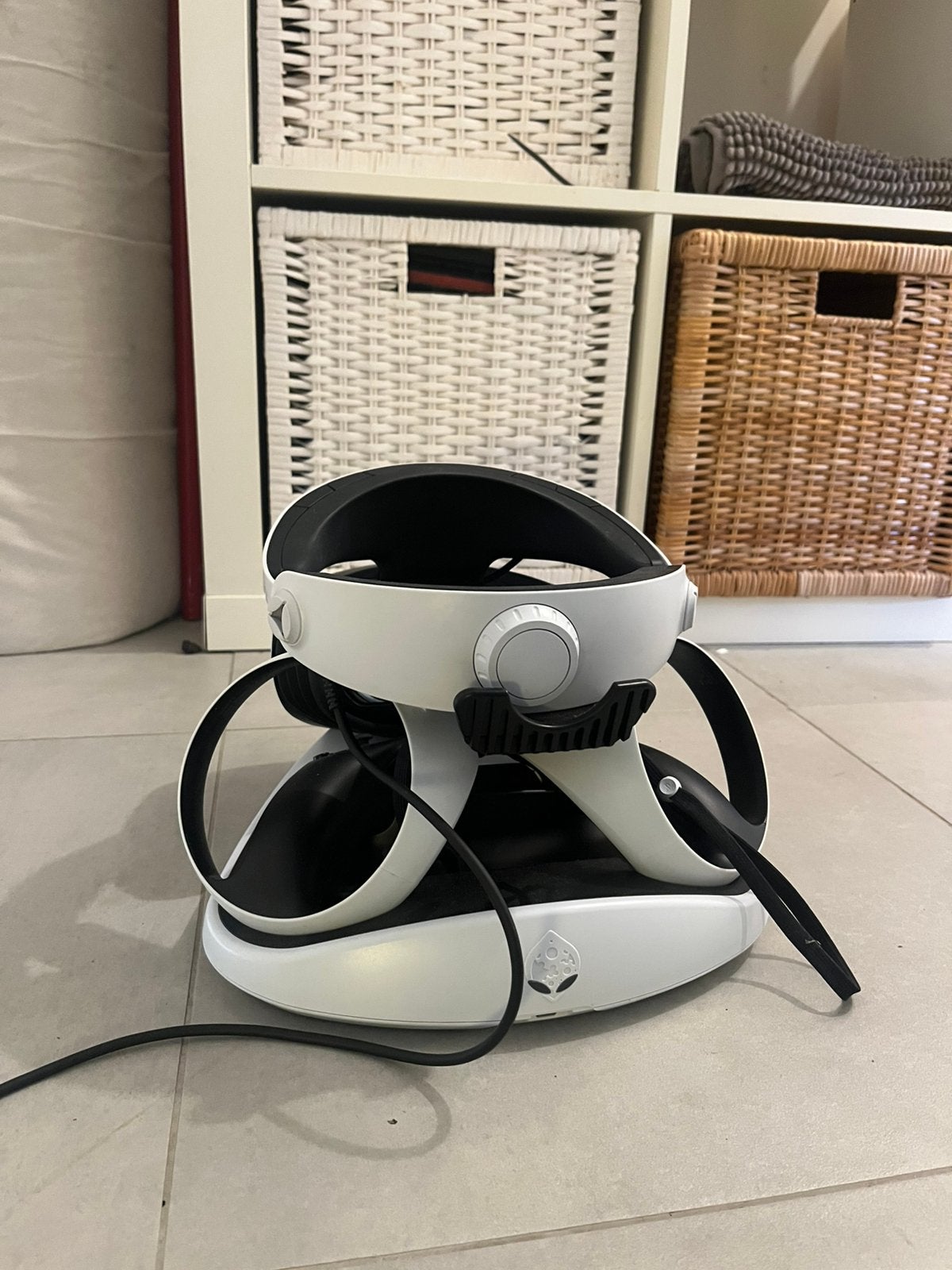 Ps vr2 virtual reality met oplaadstation, Ophalen, Zo goed als nieuw