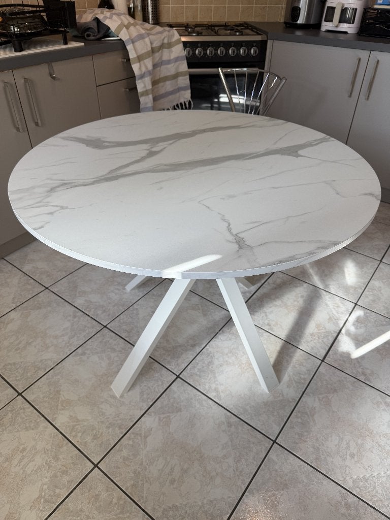 MARIEDAMM table 105 white marble effect, Ophalen, 100 tot 150 cm, Rond, Zo goed als nieuw