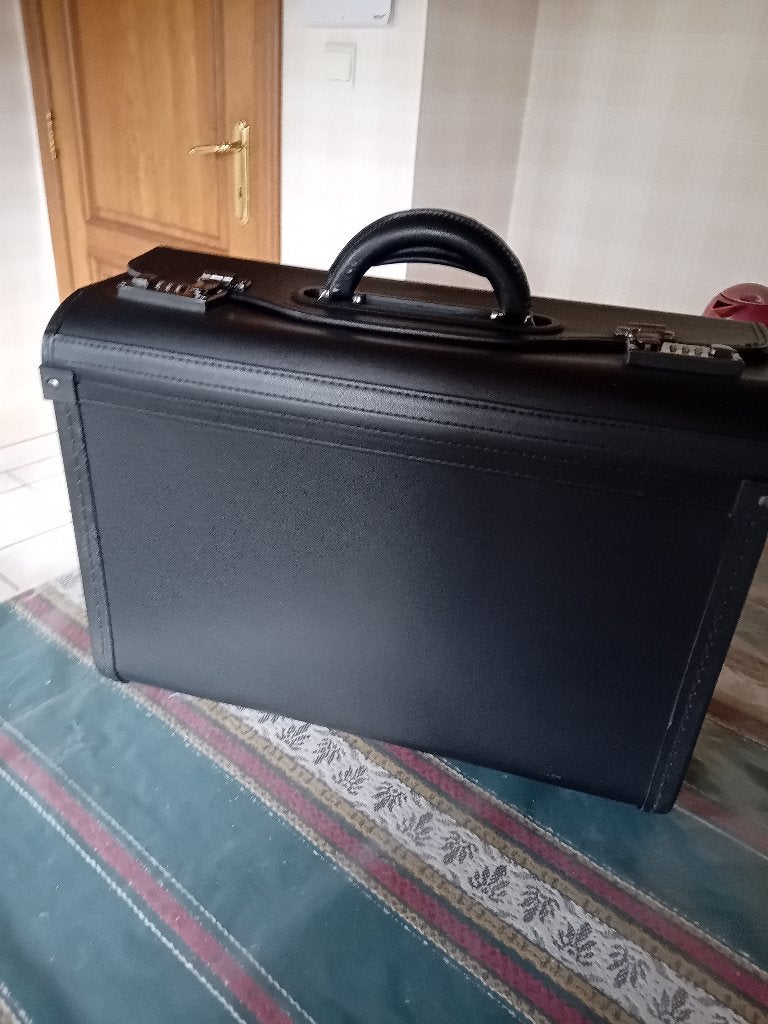 Pilotcase nieuw, Ophalen, Zwart, Aktetas of Boekentas, 40 tot 50 cm