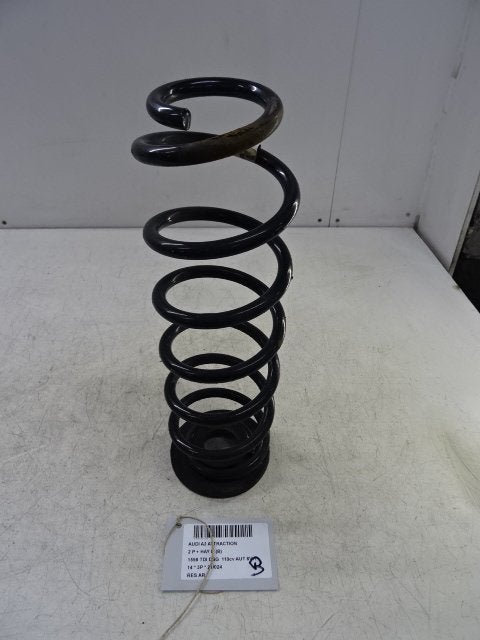 RESSORT DE SUSPENSION ARRIERE Audi A3 (8V1 / 8VK), Auto-Union-Straße  1,
85057  Ingolstadt, DE, Info@audi.de, Audi, Utilisé