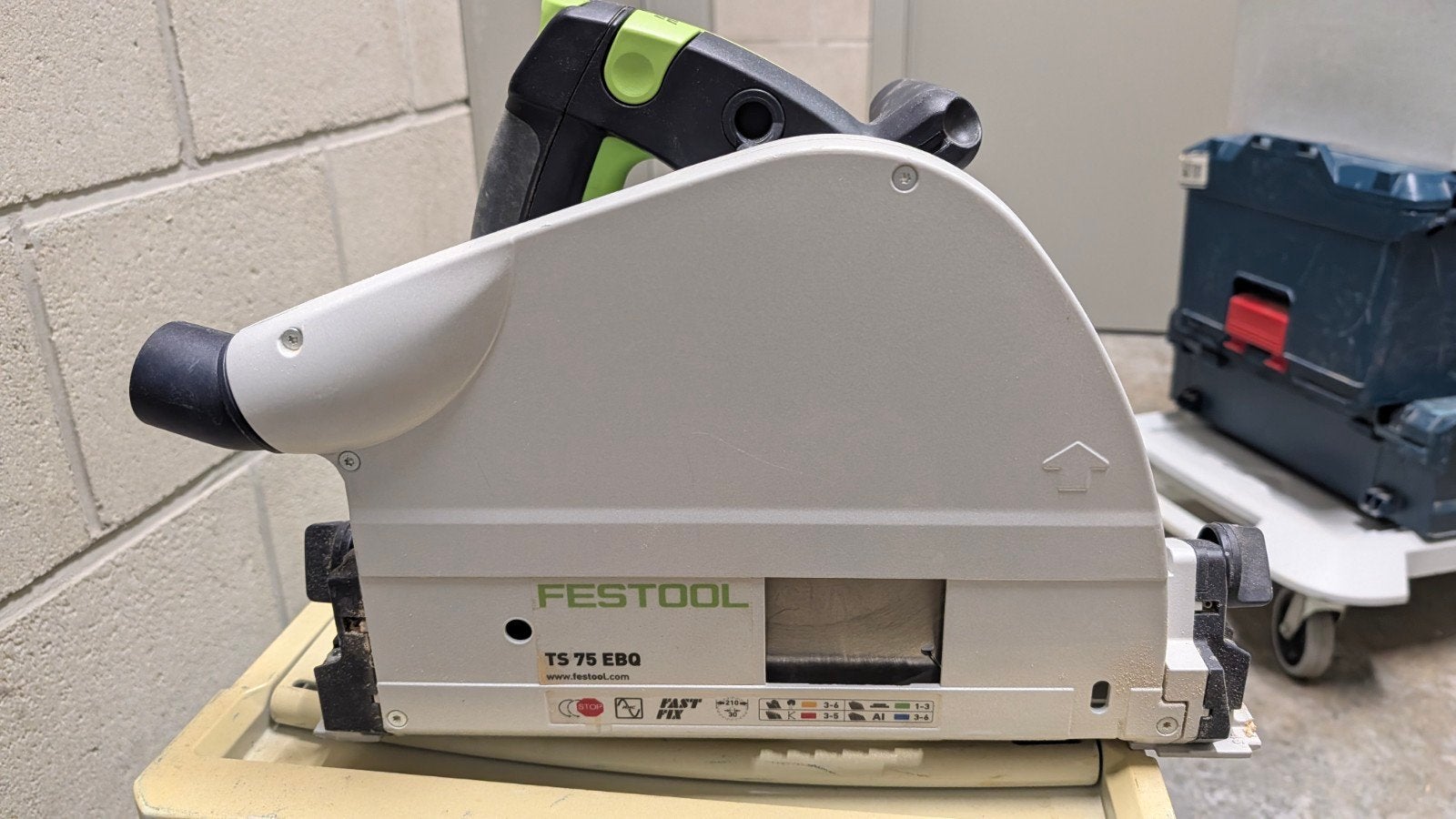 Festool TS 75 EBQ-Plus 1600 W 210 mm, Bricolage & Construction, Boîtes à outils, Enlèvement, Comme neuf