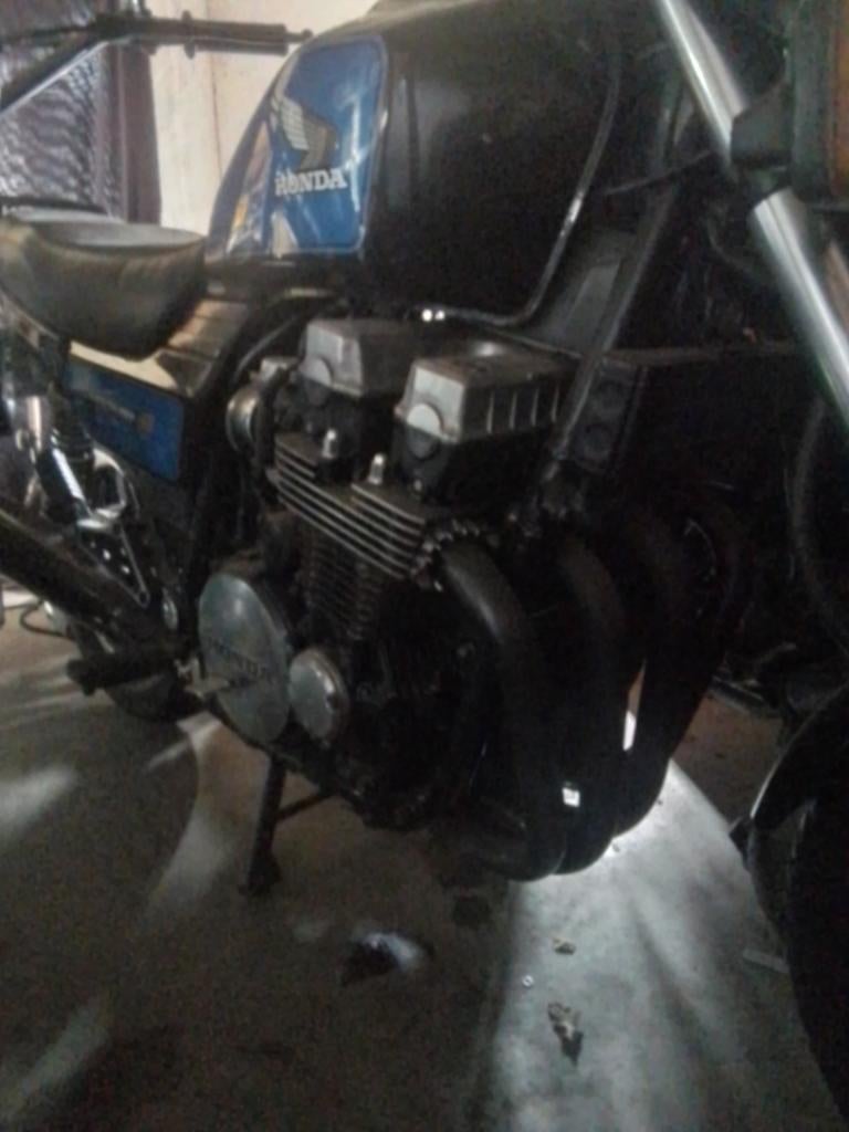 Honda cb750 nighthawk 1984 2x, Particulier