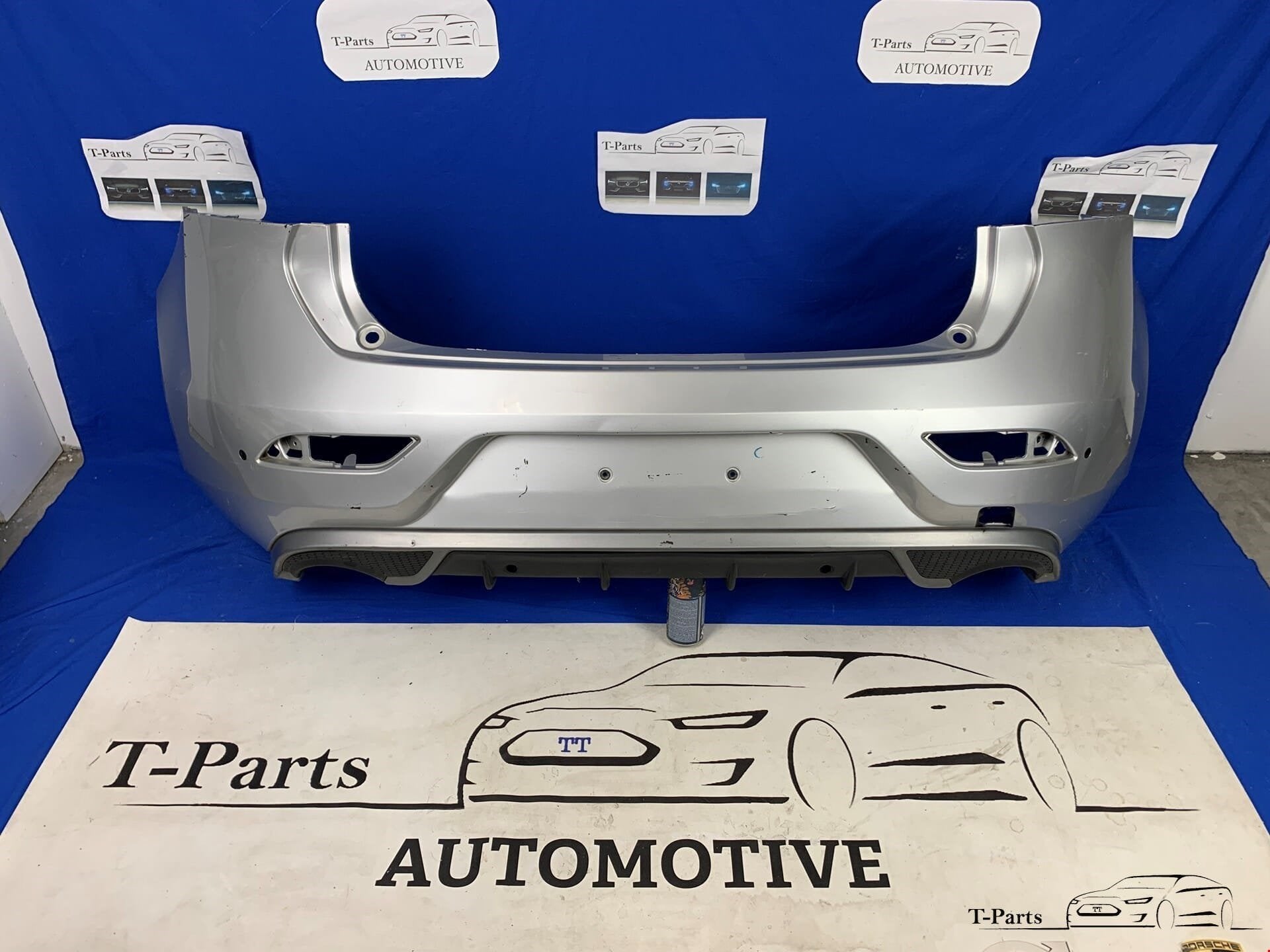Volvo V40 R-disign achterbumper origineel bumper r disign, Auto-onderdelen, Info@fabrikant.eu, Fabrikant BV, Nieuw, Volvo