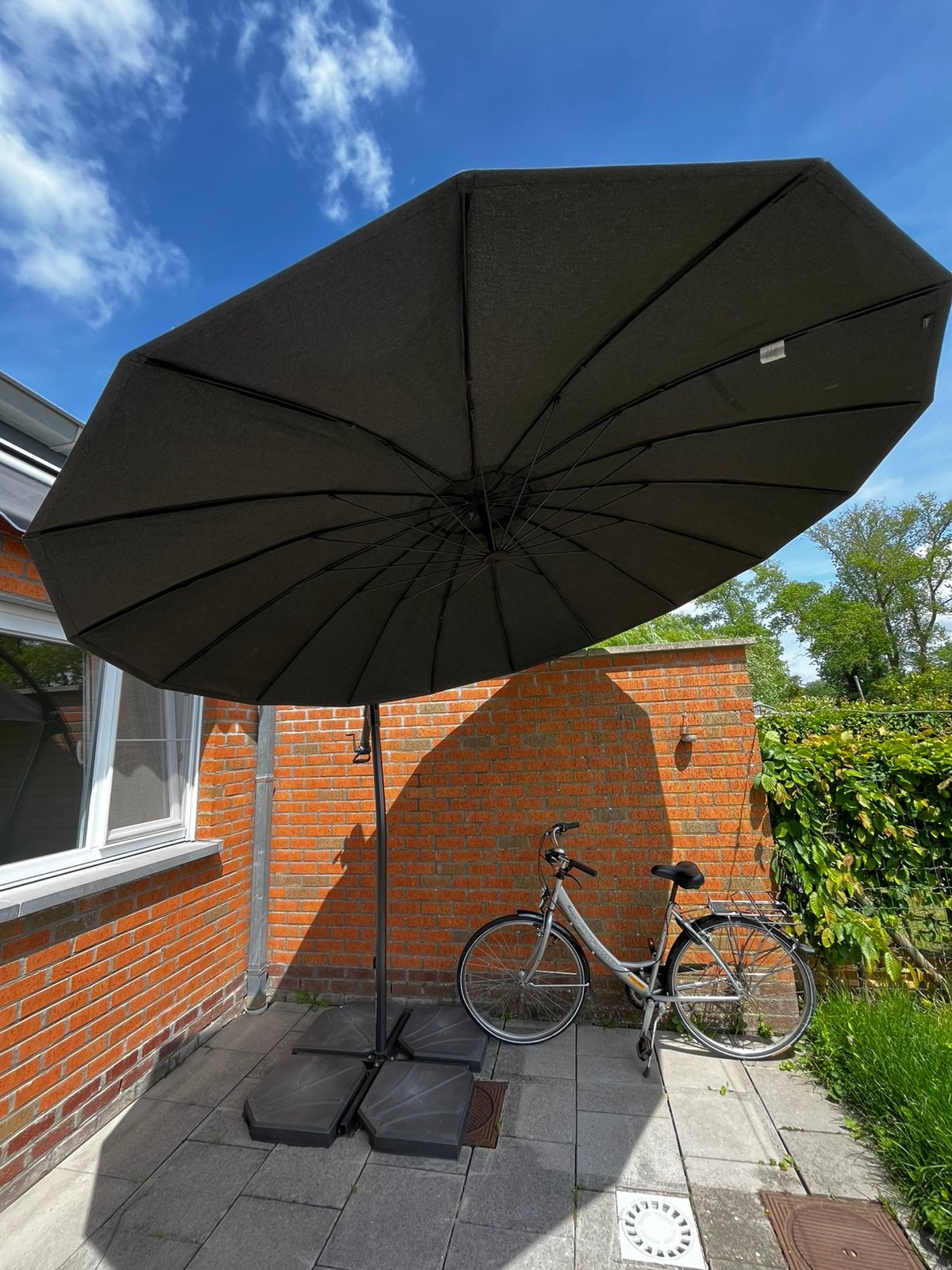 Nieuwe tuinparasol, Ophalen, Verstelbaar, 3 tot 4 meter, Zweefparasol