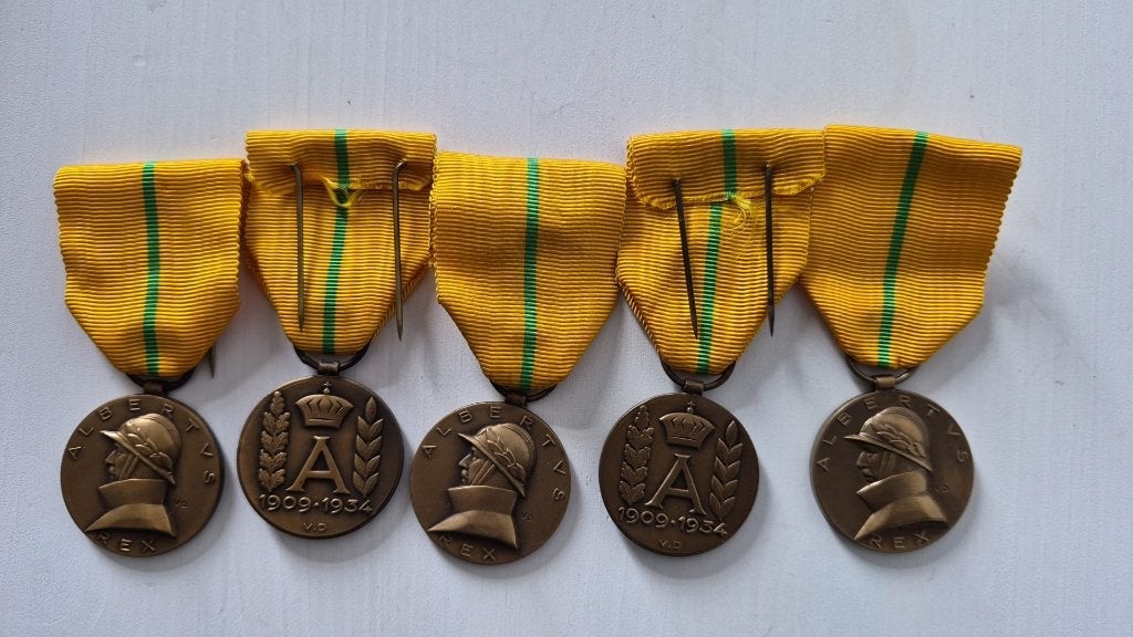 Lot de 5 médailles commémoratives belges – Albert Ier -, Verzamelen, Militaria | Algemeen, Ophalen