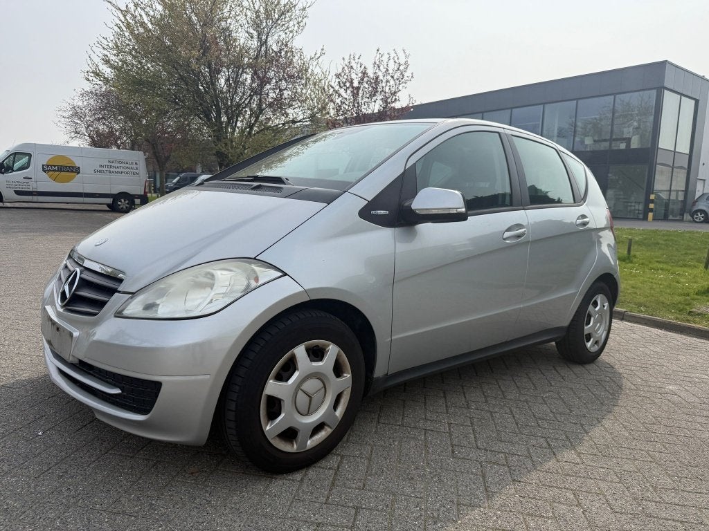 Mercedes A160 essence en 2010 (140 000 km), bon état, Achat, Entreprise, Boîte manuelle, 5 portes